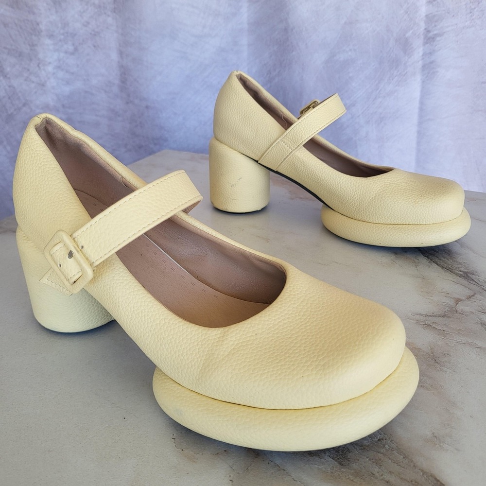 Mary Jane Shoes Womens Size 9.5 Yellow Chunky Heel Strap Round Toe Leather